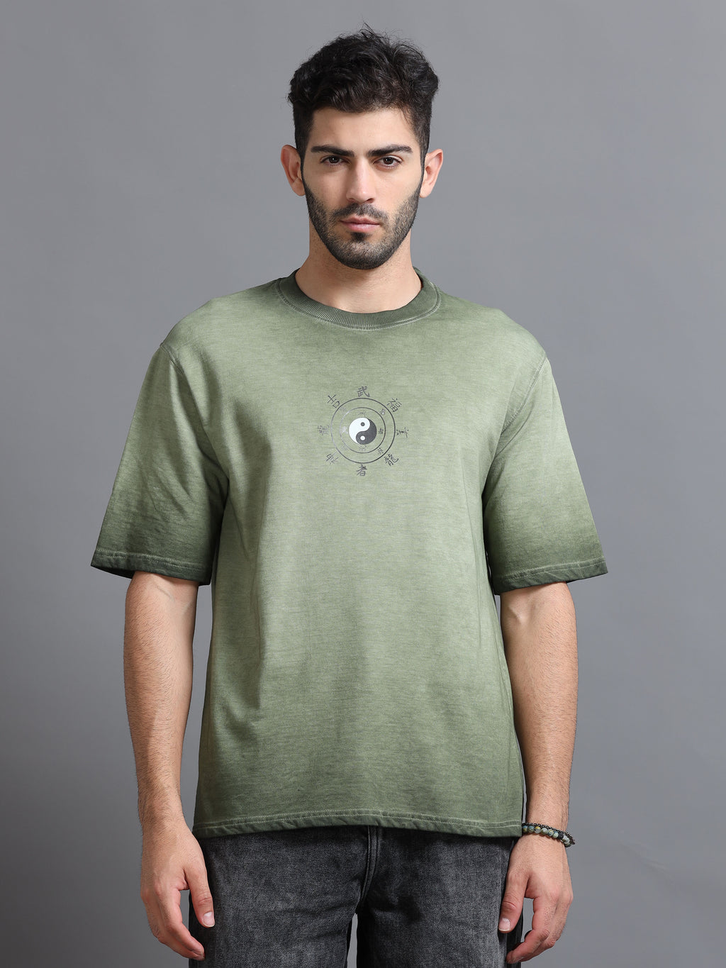 YIN YANG GRAPHIC TEE