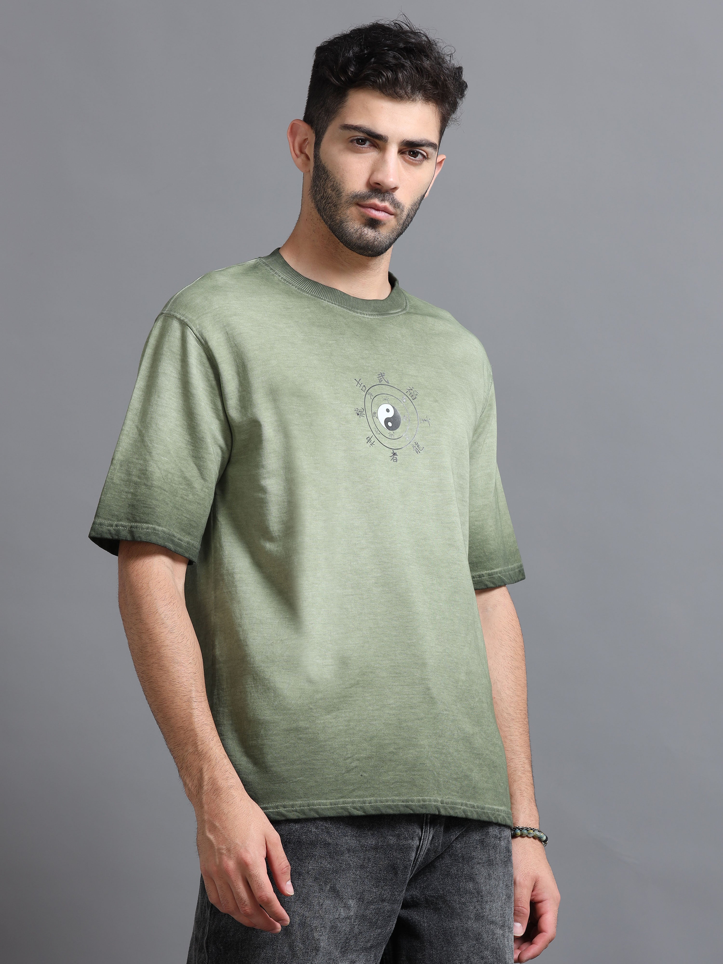 YIN YANG GRAPHIC TEE